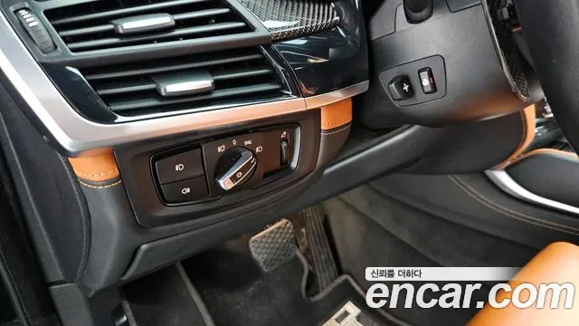 BMW X5M 2015 — фото 19