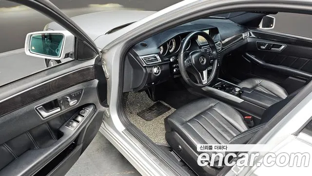 Mercedes-Benz E-Class 2015 — фото 11