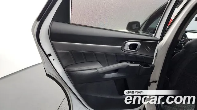 Kia Sorento 2022 — фото 14