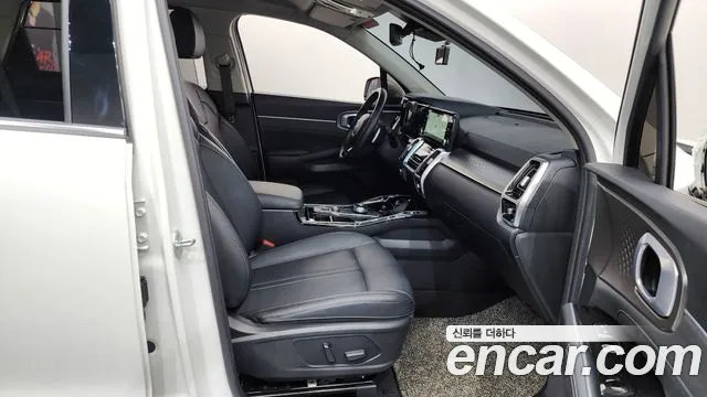 Kia Sorento 2022 — фото 15