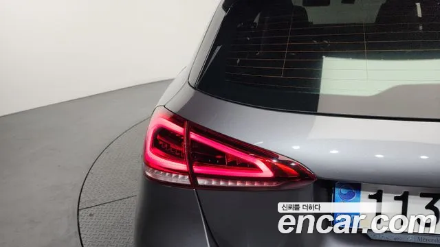 Mercedes-Benz A-Class 2022 — фото 9