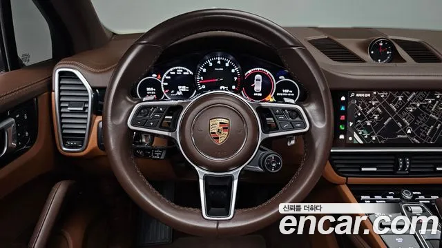 Porsche Cayenne 2023 — фото 17