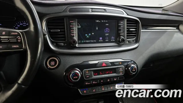 Kia Sorento 2018 — фото 12