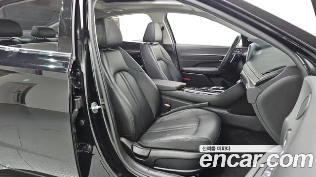 Hyundai Sonata 2022 — фото 17