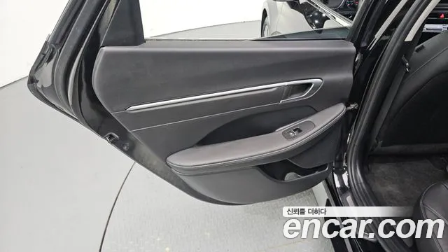 Hyundai Sonata 2022 — фото 15
