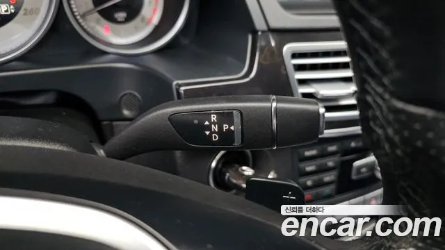Mercedes-Benz E-Class 2015 — фото 9
