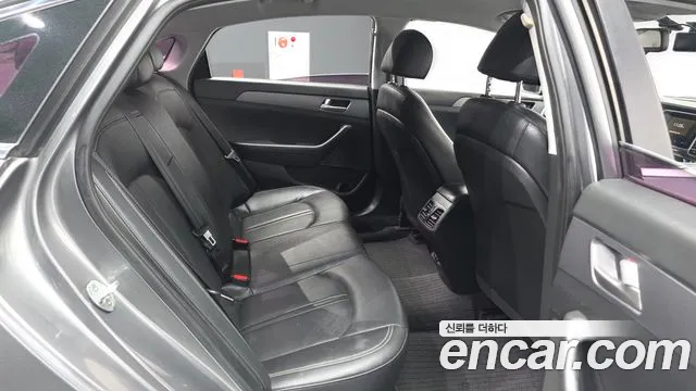 Hyundai Sonata 2018 — фото 12
