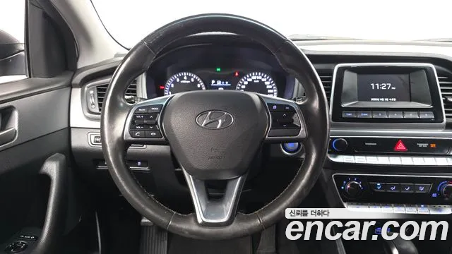 Hyundai Sonata 2018 — фото 13
