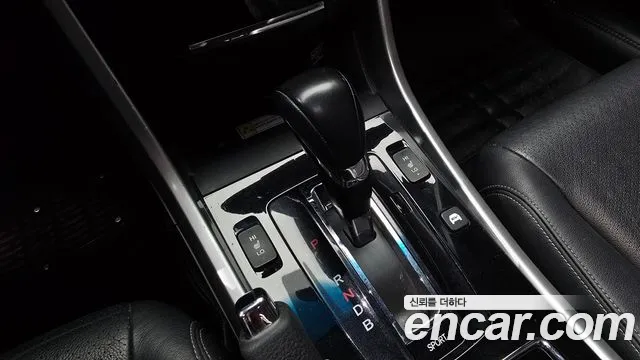 Honda Accord 2017 — фото 9