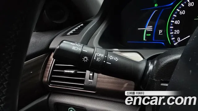 Honda Accord 2017 — фото 18