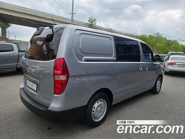 Hyundai Starex 2019 — фото 4