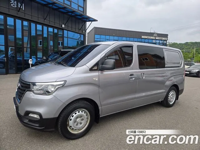 Hyundai Starex 2019 — фото 8