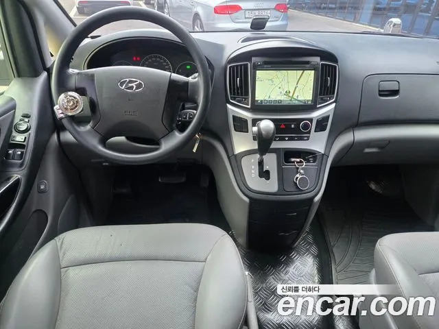 Hyundai Starex 2019 — фото 11