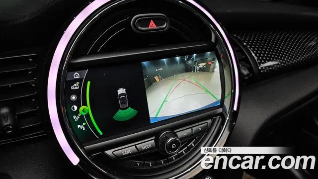Mini Cooper Convertible 2020 — фото 15