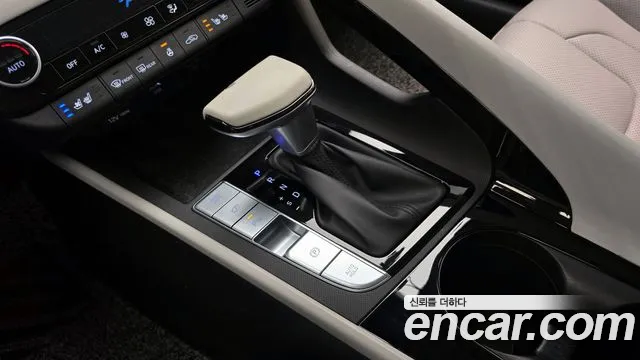 Hyundai AVANTE 2021 — фото 9
