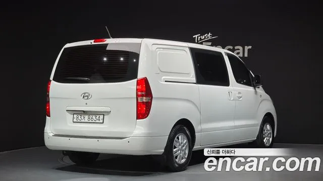 Hyundai Starex 2017 — фото 2