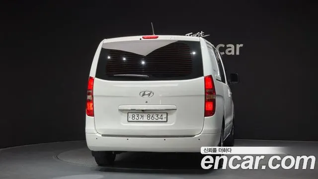 Hyundai Starex 2017 — фото 4
