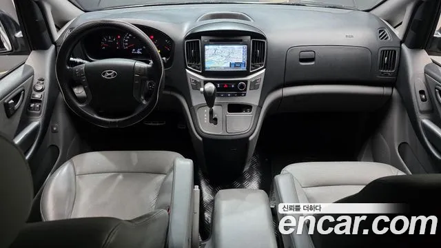 Hyundai Starex 2017 — фото 7