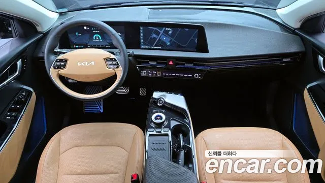 Kia EV6 2023 — фото 10