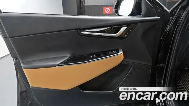 Kia EV6 2023 — фото 14