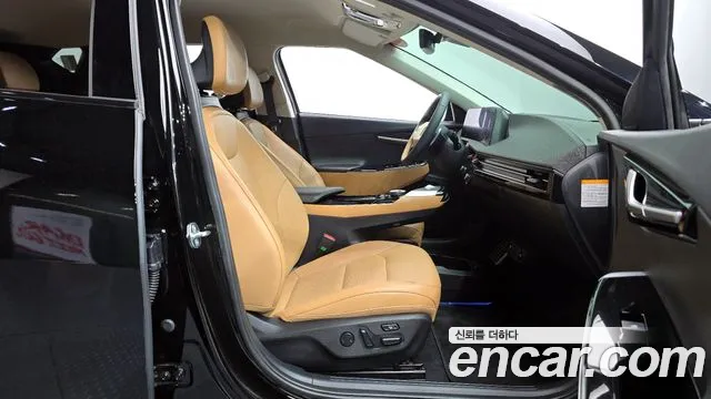 Kia EV6 2023 — фото 16