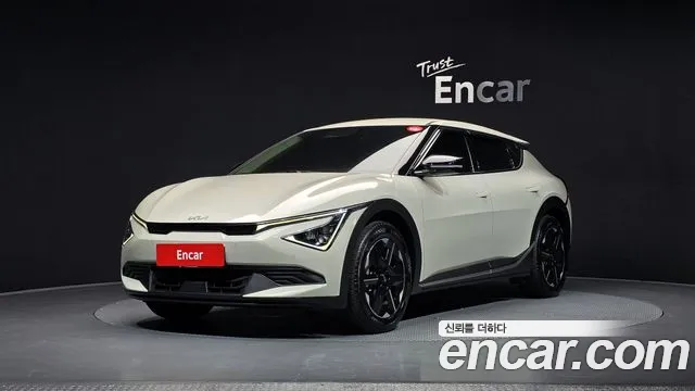 Kia EV6 2025 — фото 1