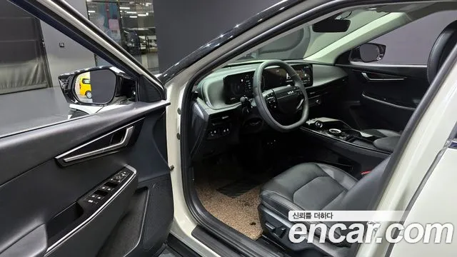 Kia EV6 2025 — фото 10