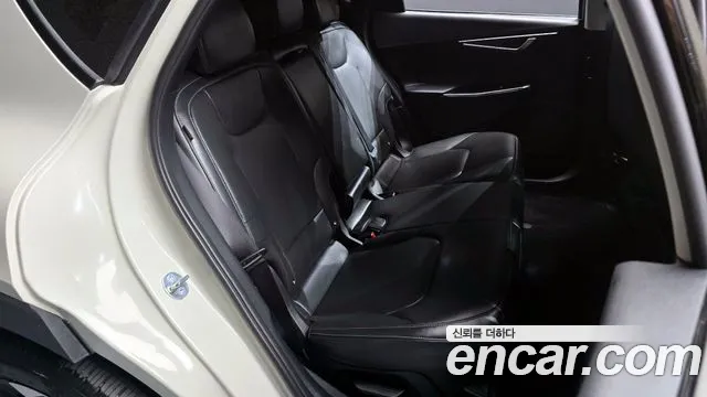 Kia EV6 2025 — фото 11
