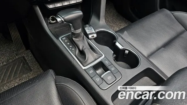 Kia Sportage 2016 — фото 12