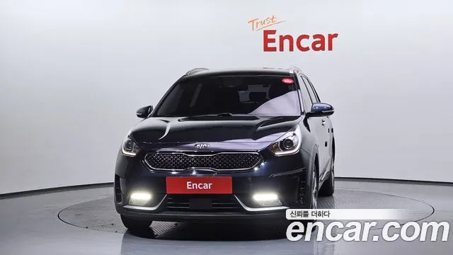 Kia Niro 2018 — фото 3