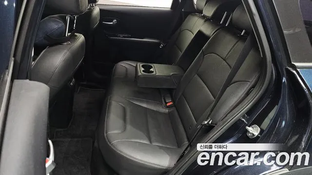 Kia Niro 2018 — фото 17