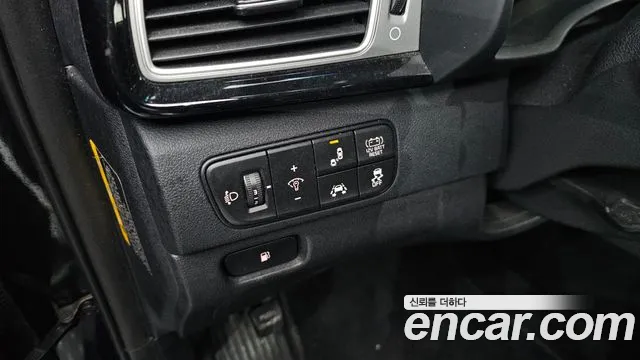 Kia Niro 2018 — фото 18