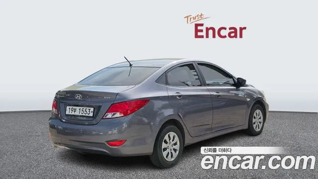 Hyundai Accent 2015 — фото 2