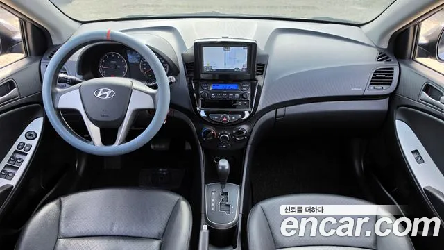 Hyundai Accent 2015 — фото 7