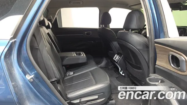 Kia Sorento 2021 — фото 17