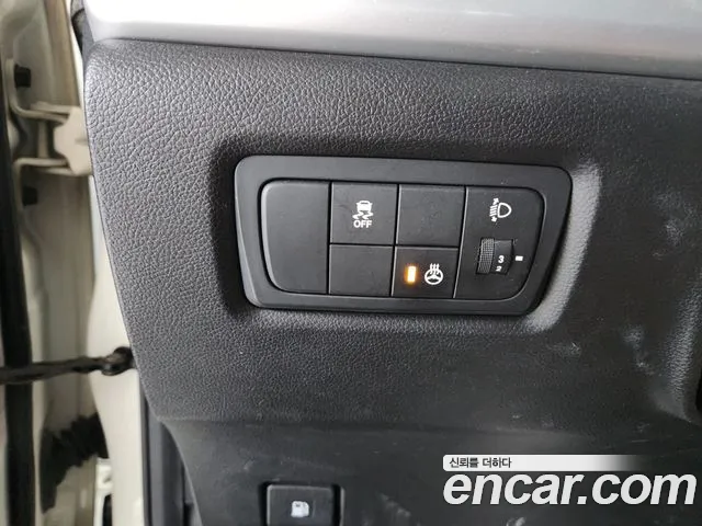 KG_Mobility_Ssangyong KORANDO 2016 — фото 15