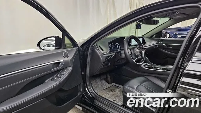 Hyundai Sonata 2022 — фото 13