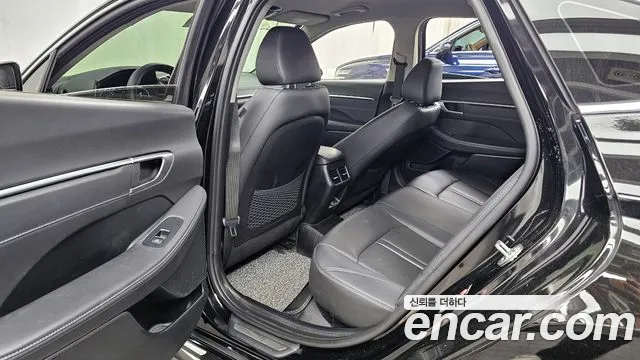 Hyundai Sonata 2022 — фото 16