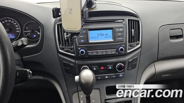 Hyundai Starex 2017 — фото 20