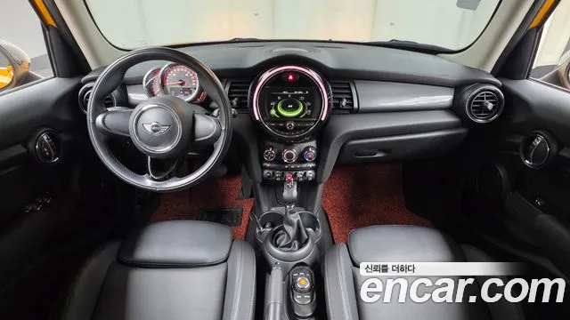 Mini Cooper 2018 — фото 10