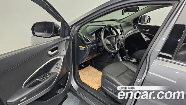 Hyundai Santafe 2016 — фото 10
