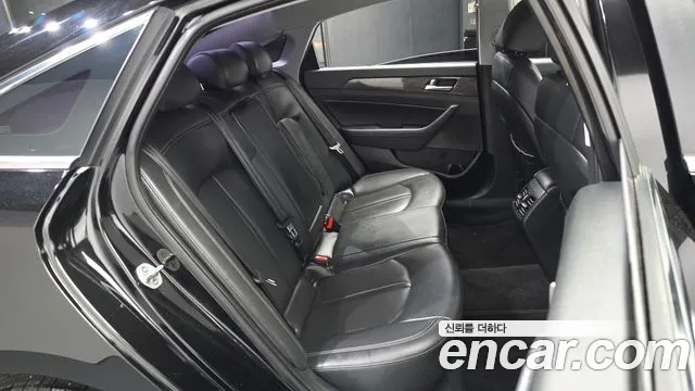 Hyundai Sonata 2019 — фото 18