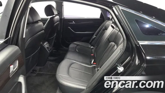 Hyundai Sonata 2019 — фото 16
