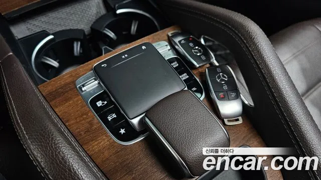 Mercedes-Benz GLE-Class 2020 — фото 16
