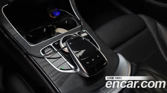 Mercedes-Benz C-Class 2018 — фото 17