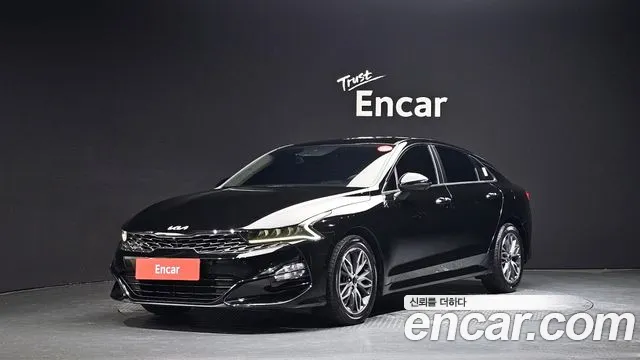 Kia K5 2022 — фото 1