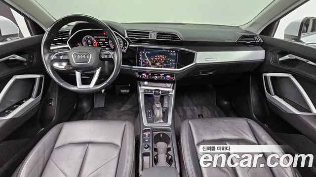 Audi Q3 2020 — фото 10