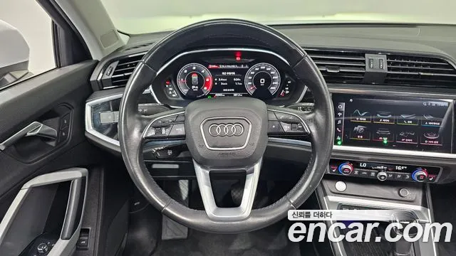 Audi Q3 2020 — фото 21
