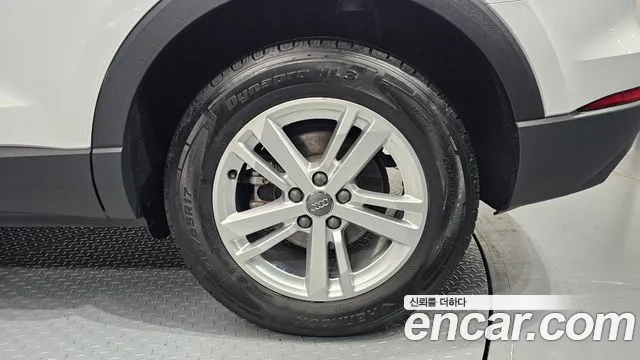 Audi Q3 2020 — фото 7