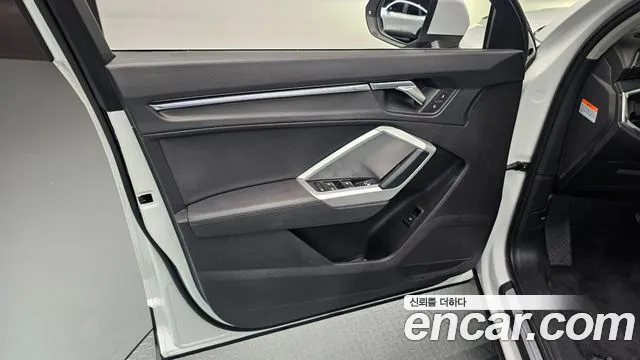 Audi Q3 2020 — фото 14